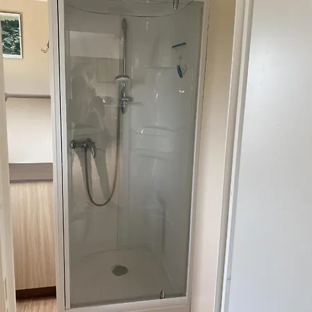 Le Bonheur Est Dans Le Pre. Kemp