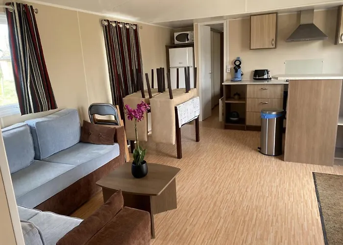 Campsite Le Bonheur Est Dans Le Pre. *